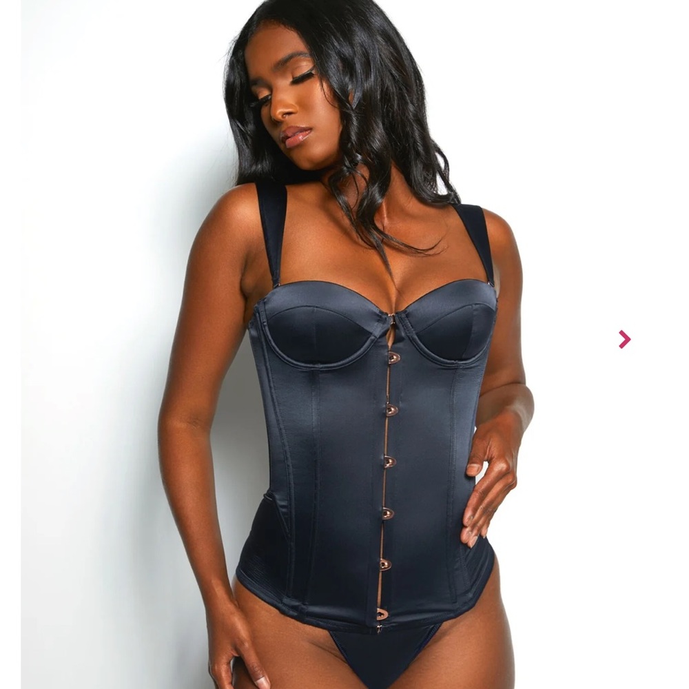 Love Vera Corset & Panties set - Black